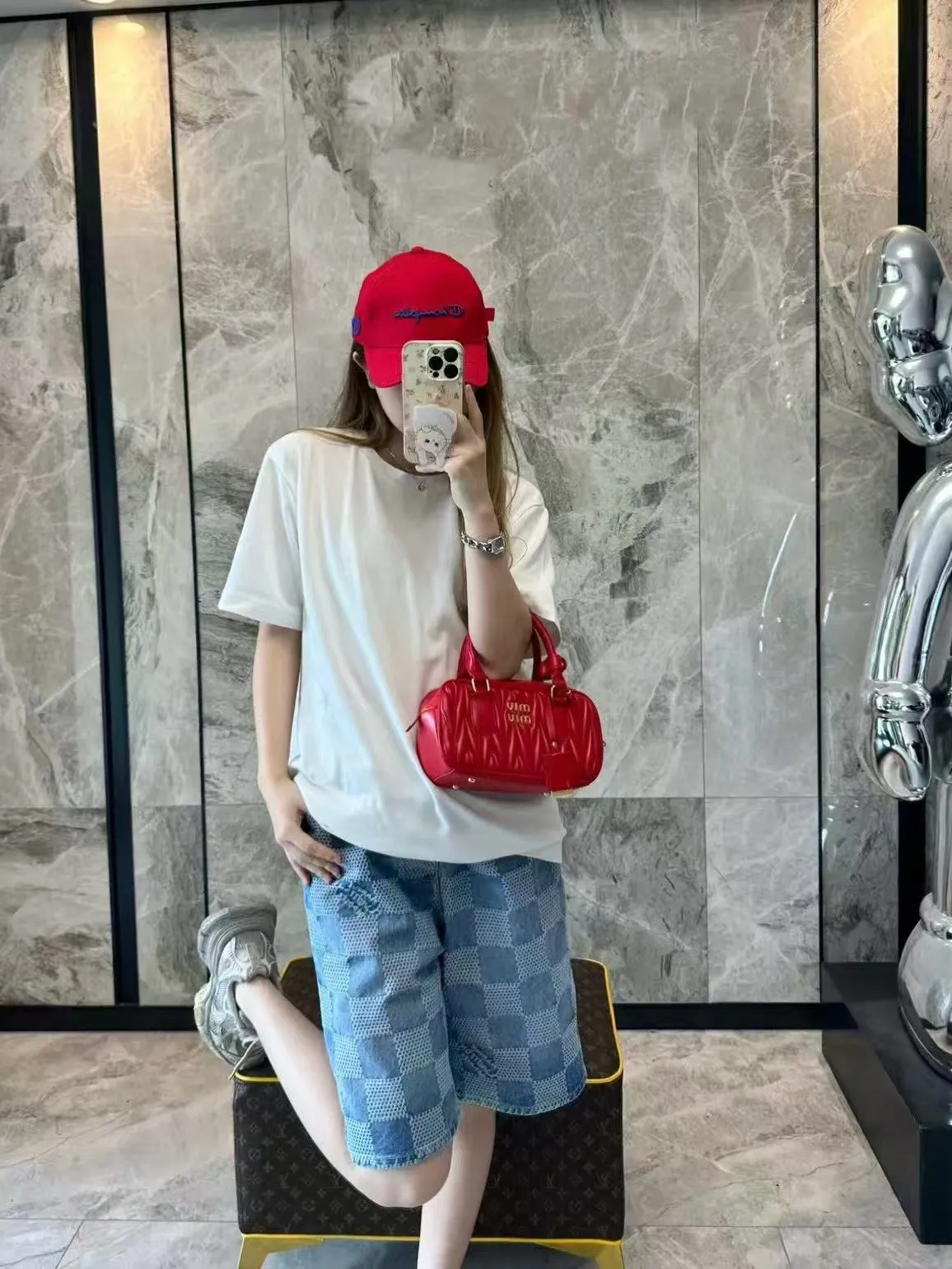 Louis Vuitton/
